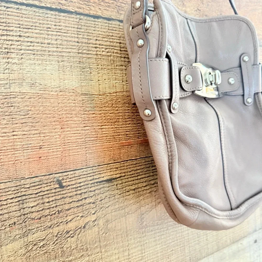 B. Makowsky Pebbled Leather Saddle Crossbody